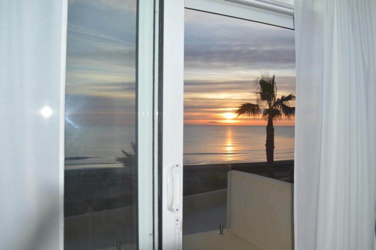 Maravilloso Apartamento Amanecer Cabo A Pie De Playa Y Mar En Chalet Roquetes لقنت المظهر الخارجي الصورة