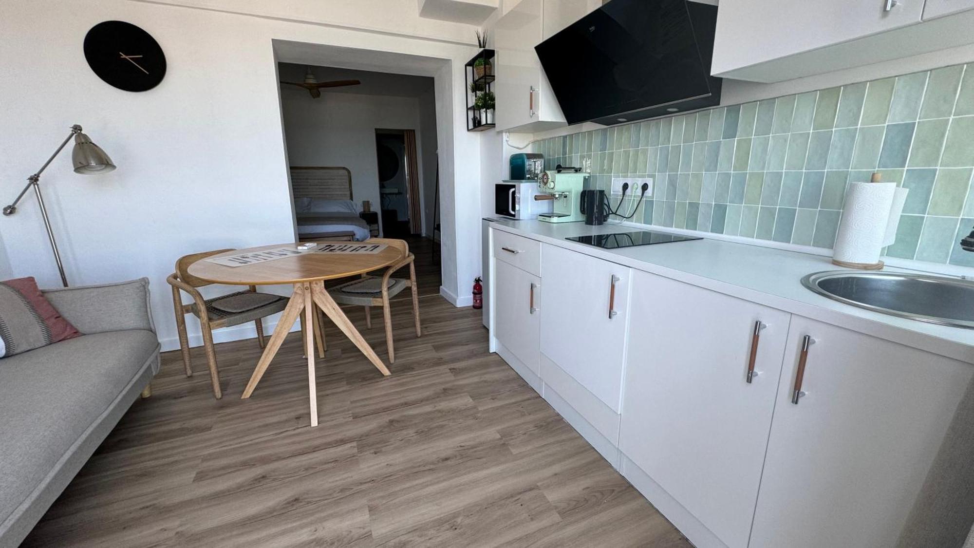 Maravilloso Apartamento Amanecer Cabo A Pie De Playa Y Mar En Chalet Roquetes لقنت المظهر الخارجي الصورة
