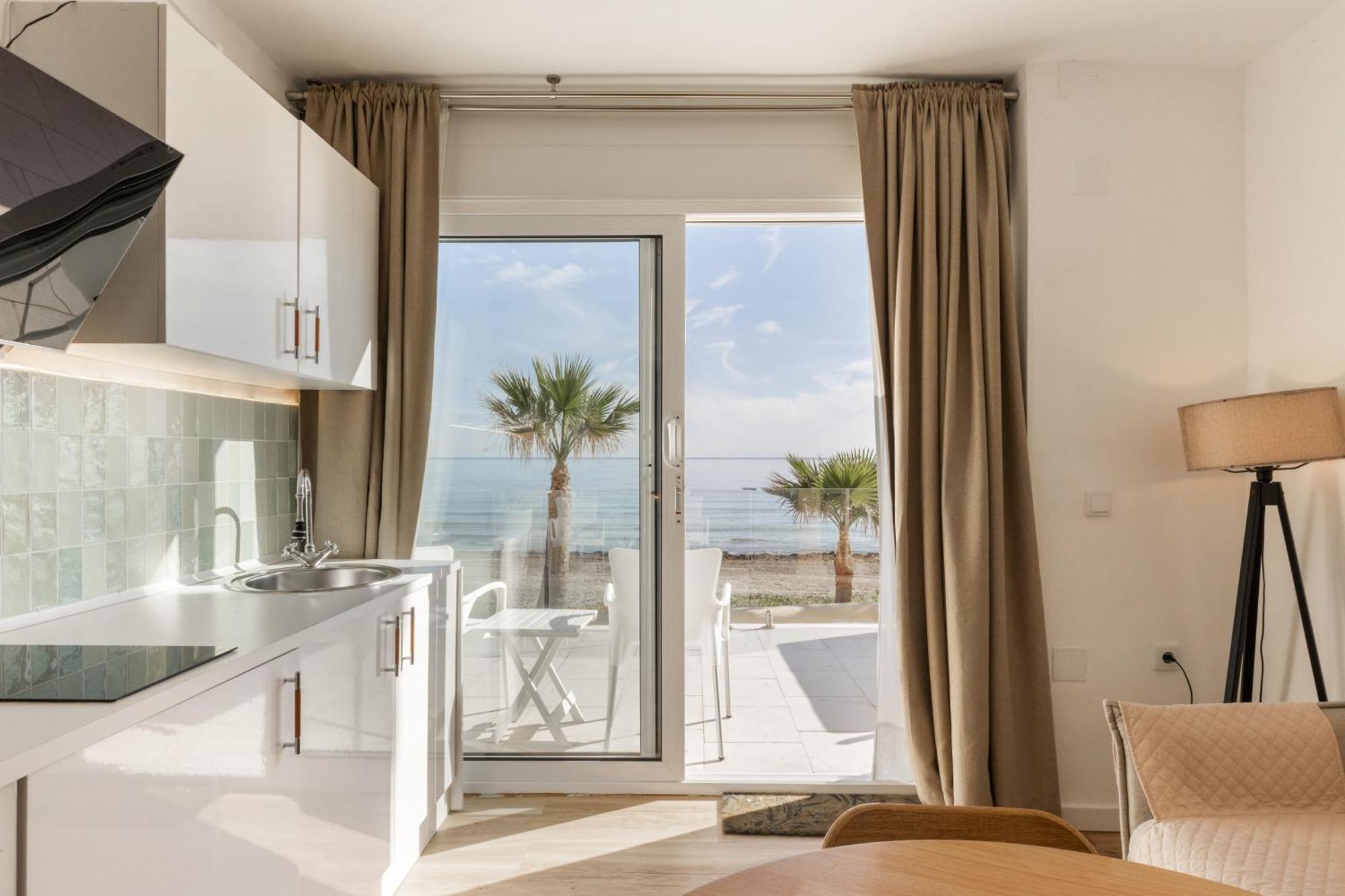 Maravilloso Apartamento Amanecer Cabo A Pie De Playa Y Mar En Chalet Roquetes لقنت المظهر الخارجي الصورة