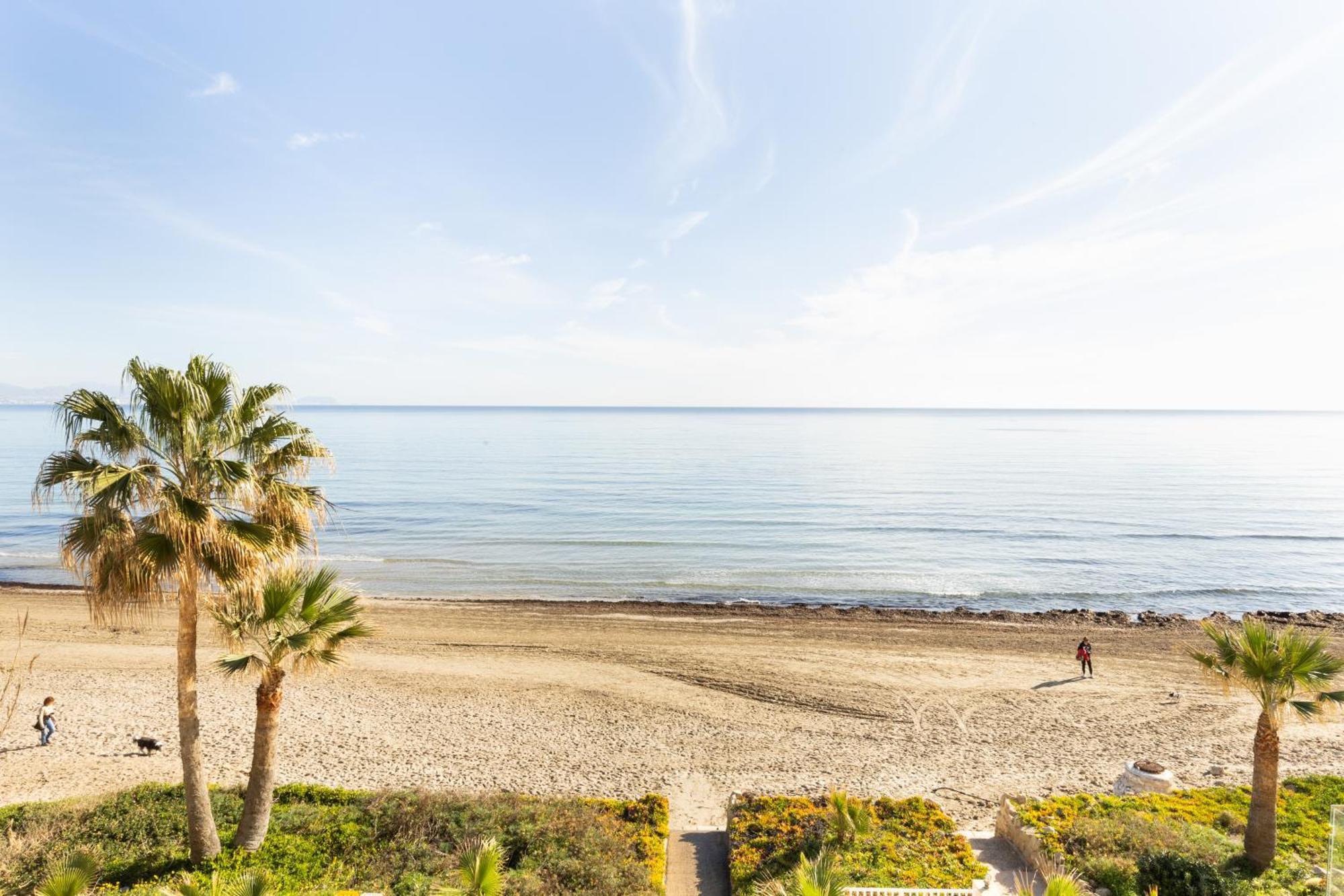 Maravilloso Apartamento Amanecer Cabo A Pie De Playa Y Mar En Chalet Roquetes لقنت المظهر الخارجي الصورة